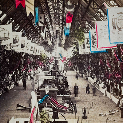 Behind the Lens: A History in Pictures | Essays and Photos